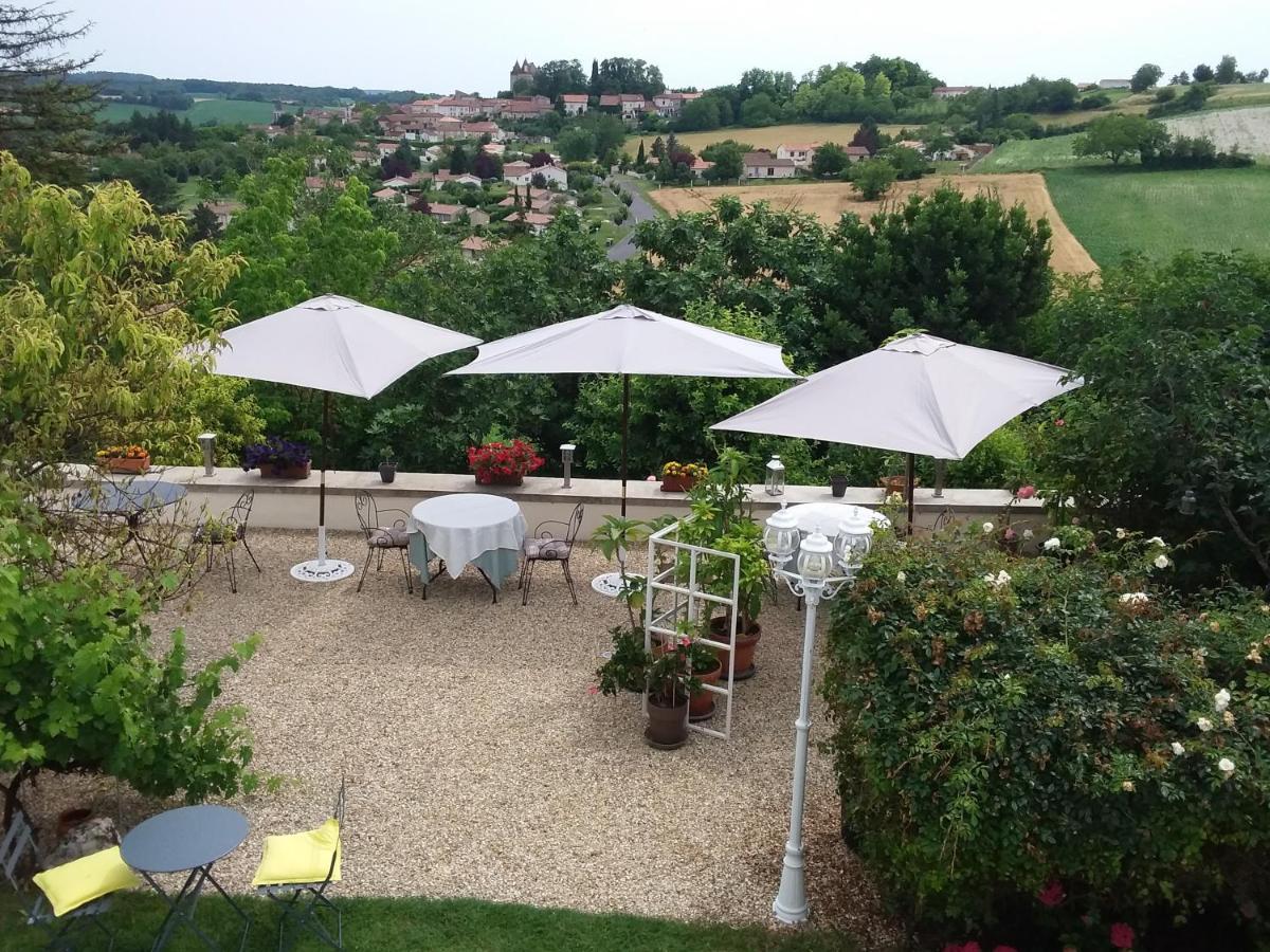 Bed and Breakfast Montismaurelli Montmoreau Екстер'єр фото