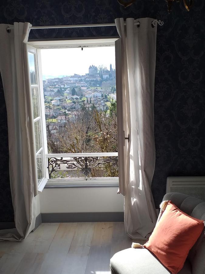 Bed and Breakfast Montismaurelli Montmoreau Екстер'єр фото